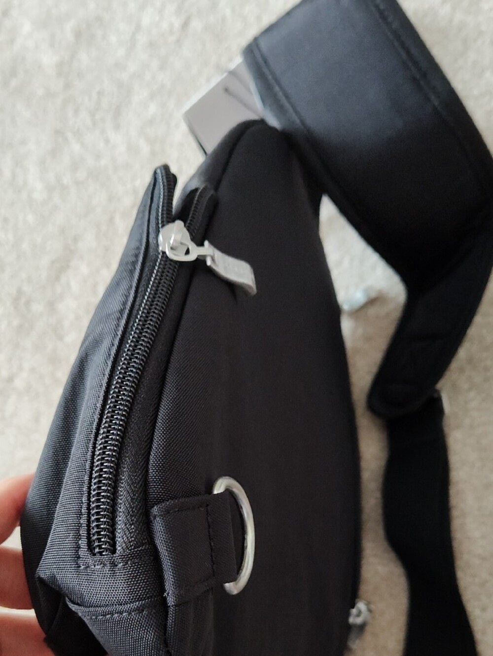 Baggallini Black Sling Pack with Diagonal Zip Pocket - Picture 5 of 5